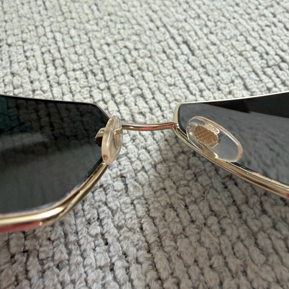 Burberry Women's Sunglasses in Black and Gold - Picture 4 of 9